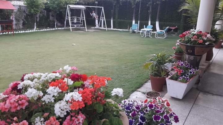 Alaf Laila Guest House アボッターバード エクステリア 写真