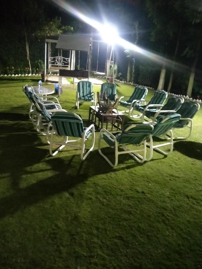 Alaf Laila Guest House アボッターバード エクステリア 写真