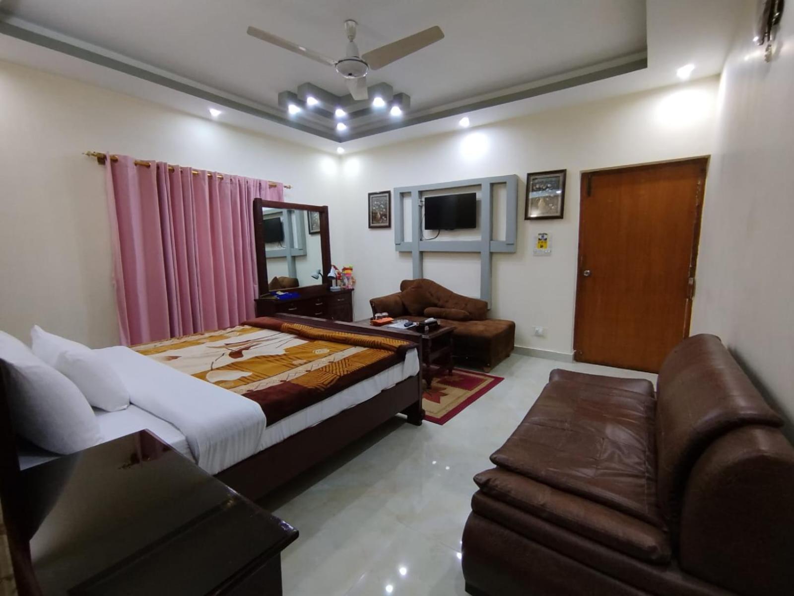 Alaf Laila Guest House アボッターバード エクステリア 写真